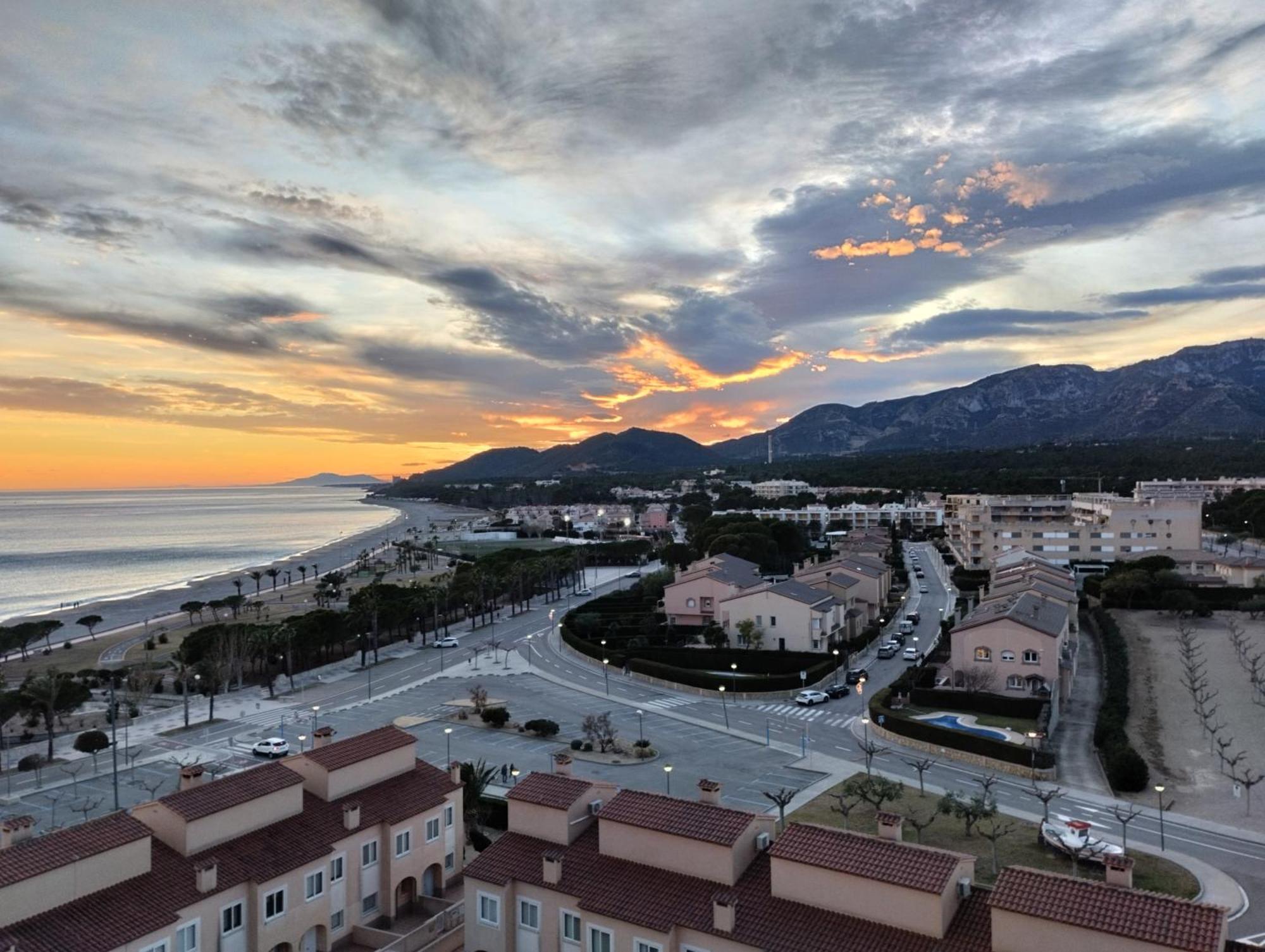 Apartamento Con Terraza, Vistas Playa Y Montana 霍斯皮塔勒·德尔英福 外观 照片
